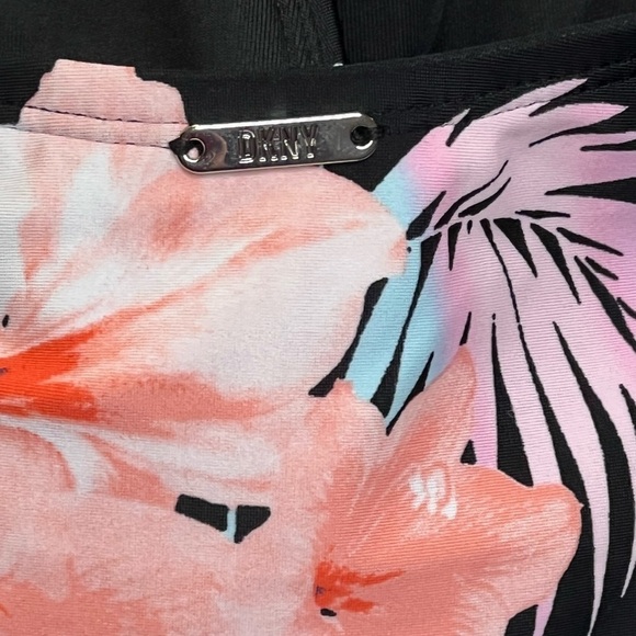 DKNY | NWOT One Piece Tropical Print Halter Neckline Swimsuit Sz XL - Picture 6 of 9